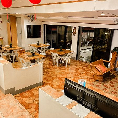 Mario'S Travellers Inn Coron Exterior foto