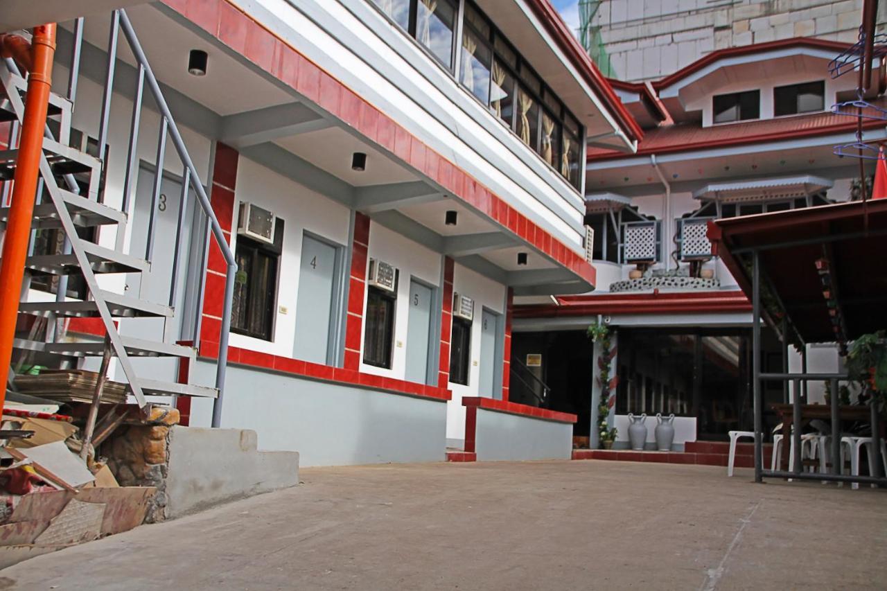 Mario'S Travellers Inn Coron Exterior foto