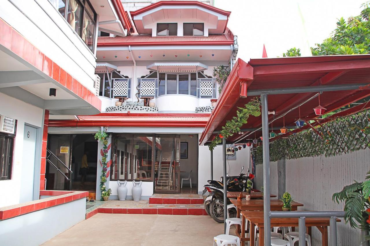 Mario'S Travellers Inn Coron Exterior foto
