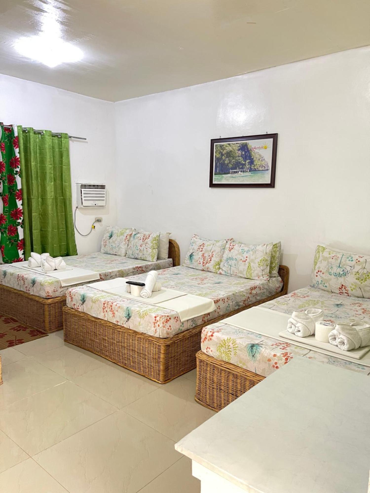 Mario'S Travellers Inn Coron Exterior foto